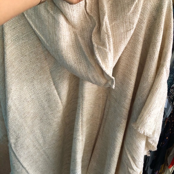 BRAND NEW! Free People Knubby Hooded Kimono - Picture 6 of 10